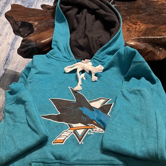 San Jose sharks hoodie - Picture 2 of 6